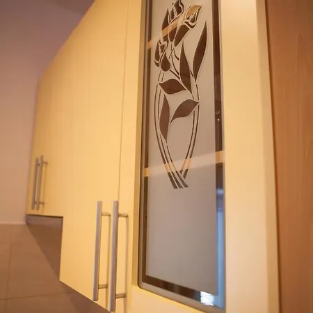 Summer Lounge Apartment